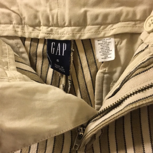 Capris - Picture 3 of 4